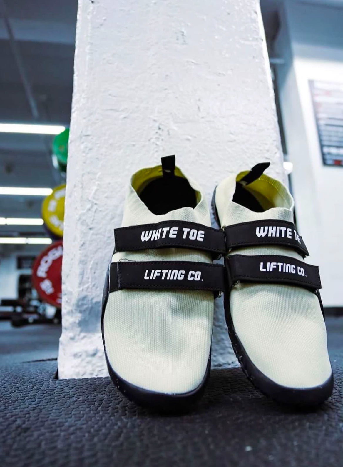 Cookies & Cream White Toes